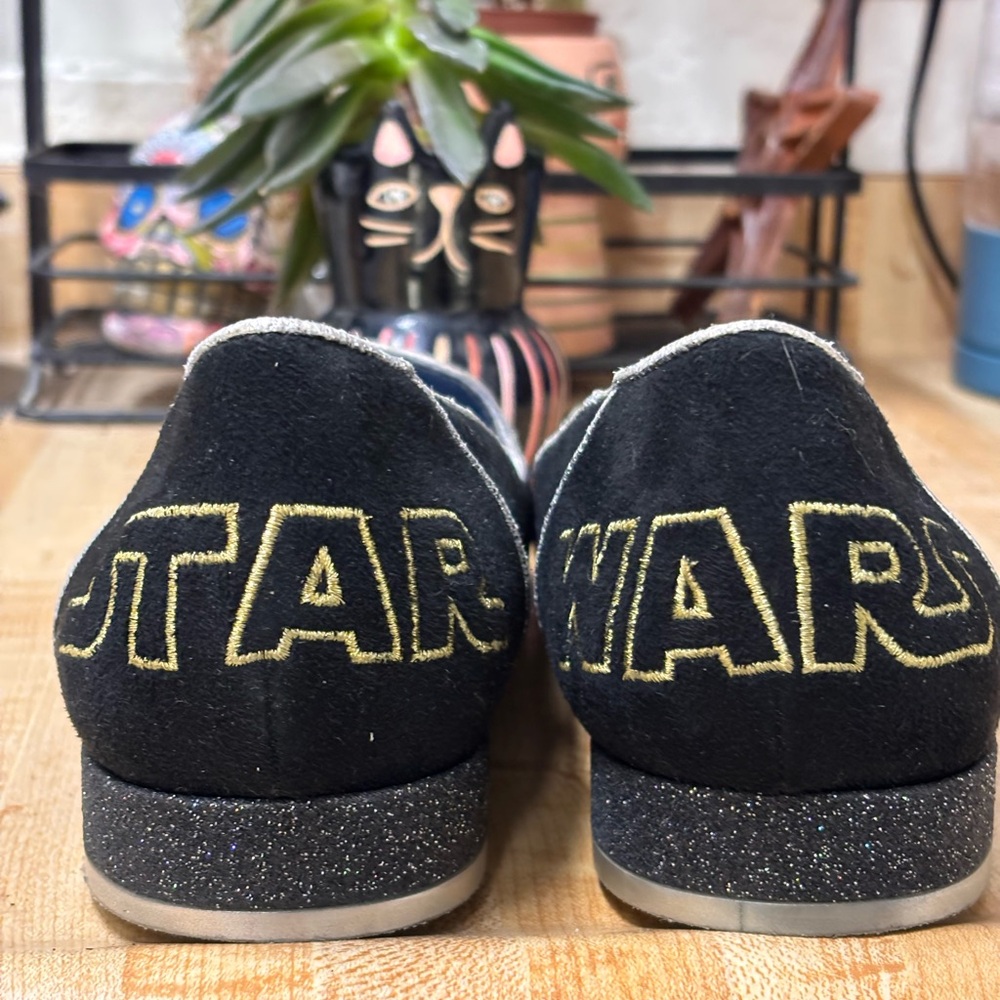 Star Wars C-3PO Gold and Black Flats - Picture 3 of 7